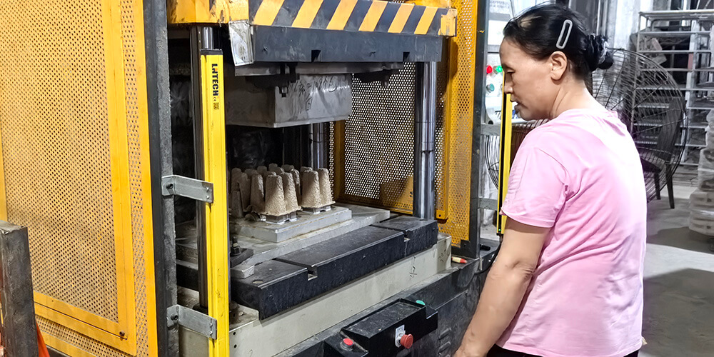 Visit Factory 26